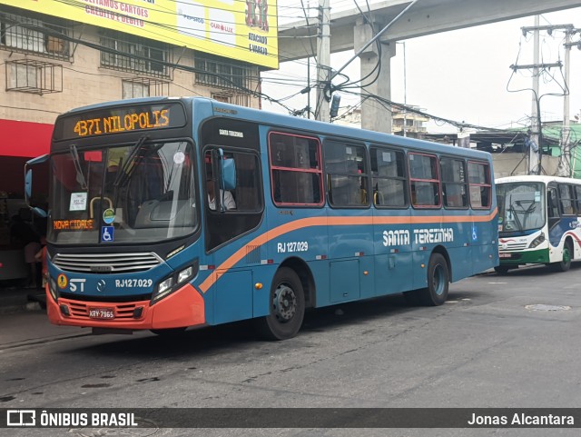 Empresa Santa Terezinha RJ 127.029 na cidade de Nilópolis, Rio de Janeiro, Brasil, por Jonas Alcantara. Número da foto: #12927689.