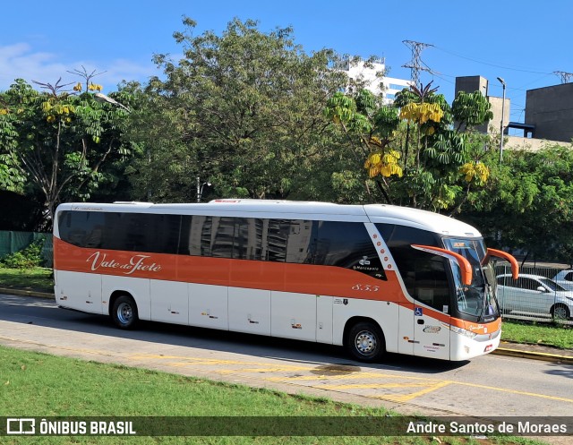 Viação Vale do Tietê 855 na cidade de São Paulo, São Paulo, Brasil, por Andre Santos de Moraes. Número da foto: #12974450.