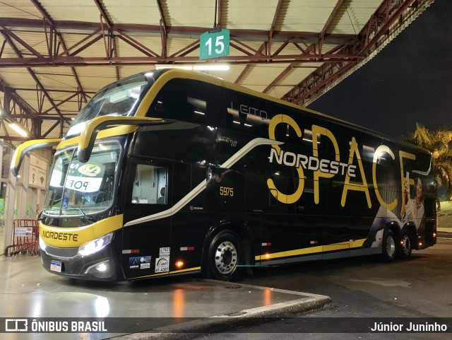 Expresso Nordeste 5975 na cidade de Londrina, Paraná, Brasil, por Júnior Juninho. Número da foto: #12973552.
