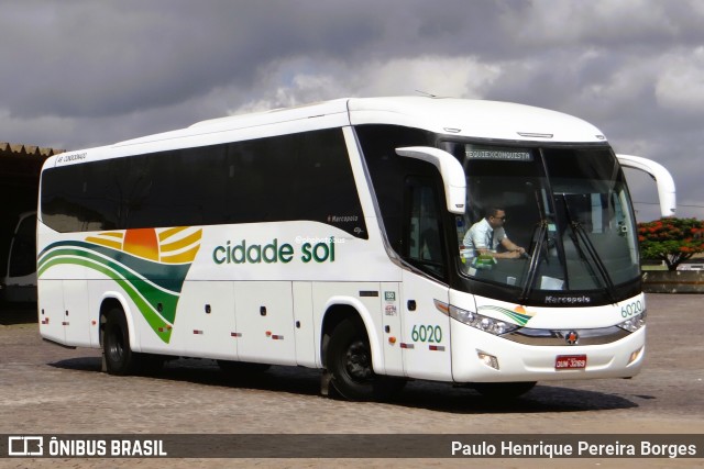 Viação Cidade Sol 6020 na cidade de Vitória da Conquista, Bahia, Brasil, por Paulo Henrique Pereira Borges. Número da foto: #12977315.
