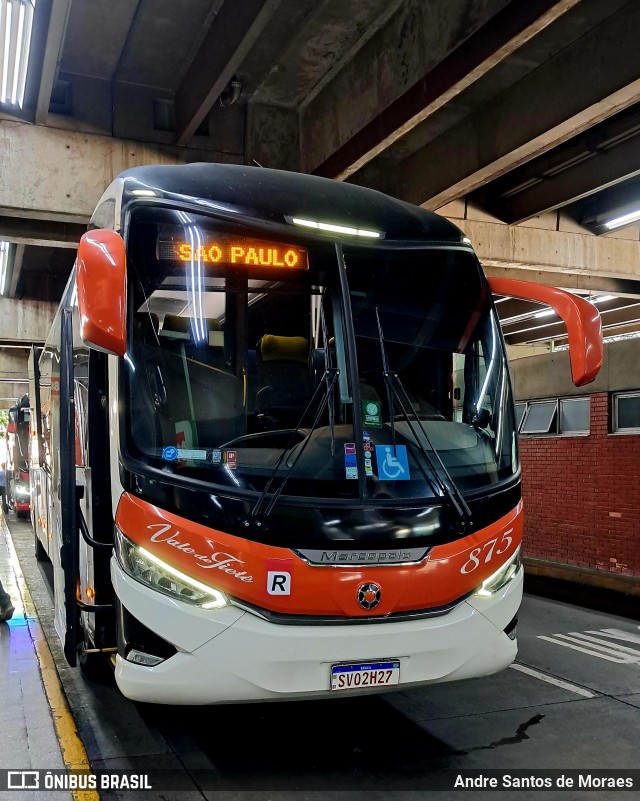 Viação Vale do Tietê 875 na cidade de São Paulo, São Paulo, Brasil, por Andre Santos de Moraes. Número da foto: #12975794.
