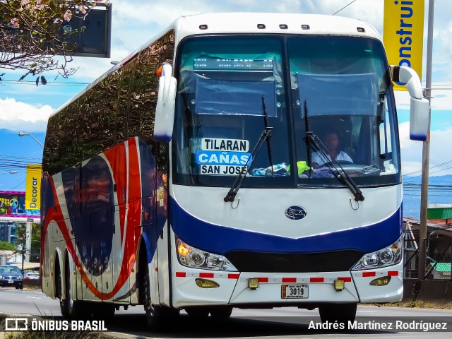 Autotransportes Tilarán S.A. 00 na cidade de La Uruca, San José, San José, Costa Rica, por Andrés Martínez Rodríguez. Número da foto: #12976399.