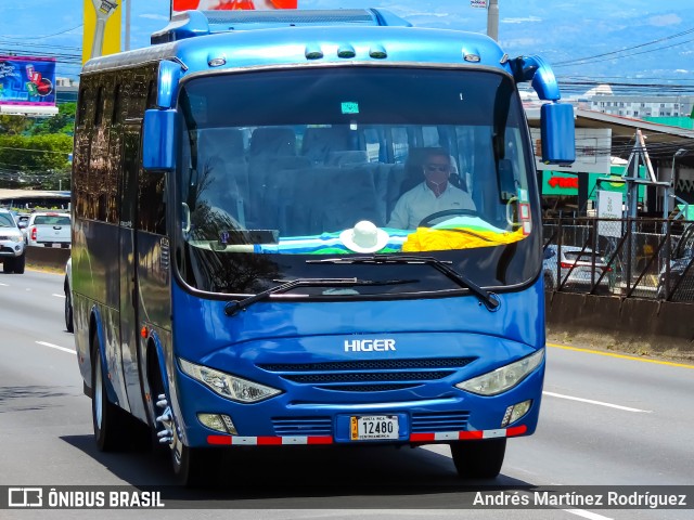 Transportes Miranda 00 na cidade de La Uruca, San José, San José, Costa Rica, por Andrés Martínez Rodríguez. Número da foto: #12976485.