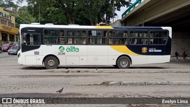 Viação Elite 2336 na cidade de Volta Redonda, Rio de Janeiro, Brasil, por Evelyn Lima. Número da foto: #12978036.