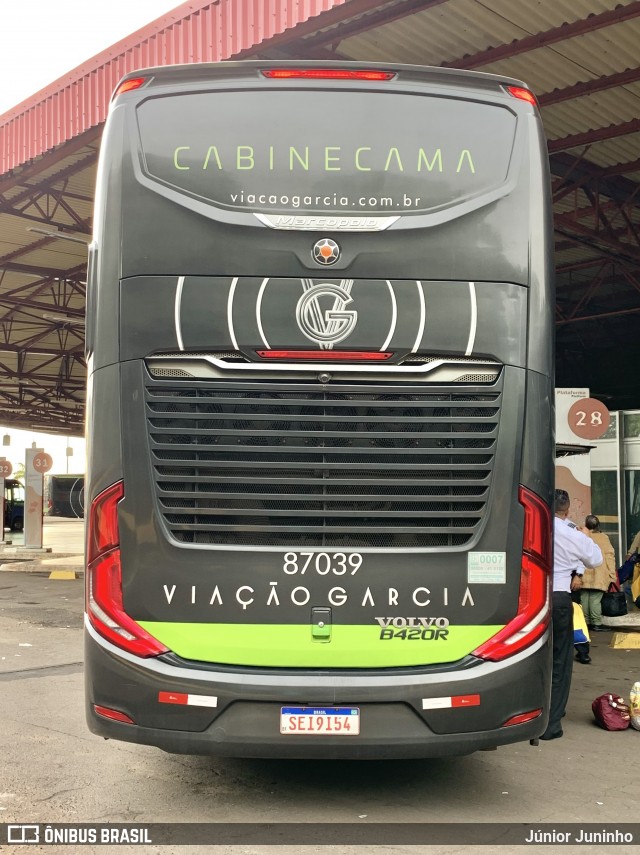 Viação Garcia 87039 na cidade de Londrina, Paraná, Brasil, por Júnior Juninho. Número da foto: #12978605.