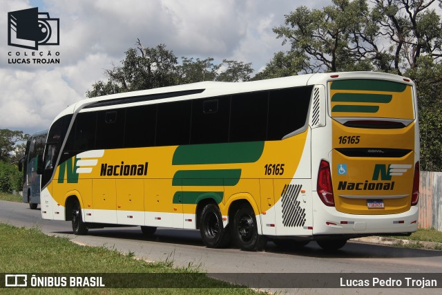 Viação Nacional 16165 na cidade de Brasília, Distrito Federal, Brasil, por Lucas Pedro Trojan. Número da foto: #12980078.