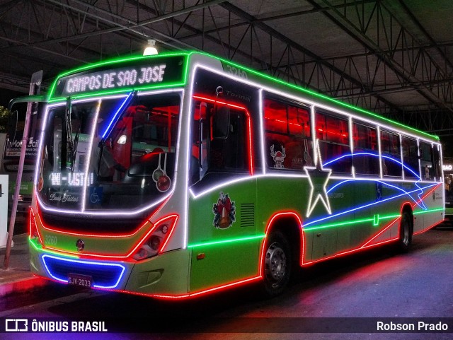 Expresso Maringá São José dos Campos 3260 na cidade de São José dos Campos, São Paulo, Brasil, por Robson Prado. Número da foto: #12978833.