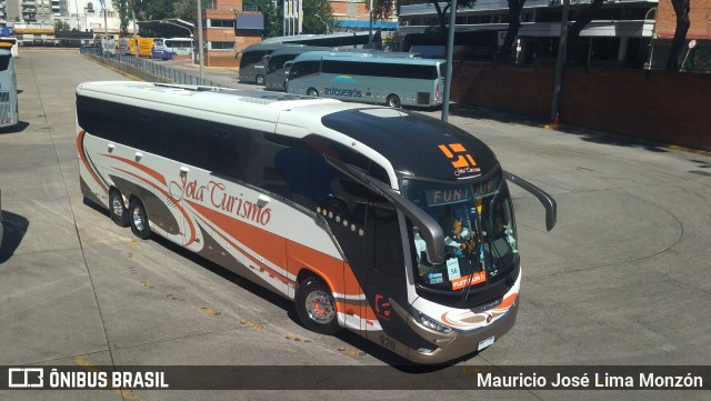 Jota Turismo 929 na cidade de Montevideo, Montevideo, Uruguai, por Mauricio José Lima Monzón. Número da foto: #12979427.