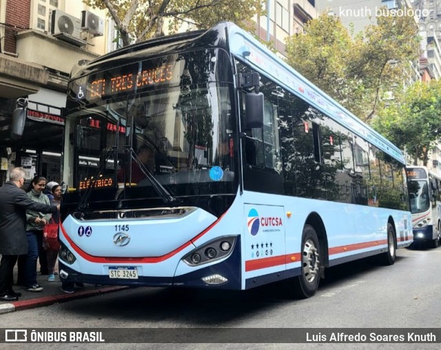 CUTCSA - Companhia Uruguaia de Transporte Coletivo 1145 na cidade de Montevideo, Montevideo, Uruguai, por Luis Alfredo Soares Knuth. Número da foto: #12980086.