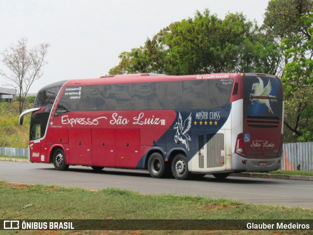 Expresso São Luiz 8060 na cidade de Brasília, Distrito Federal, Brasil, por Glauber Medeiros. Número da foto: #12980644.