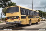 Escolares 1062 na cidade de Mucuri, Bahia, Brasil, por Davi Novais. Número da foto: #12978633.