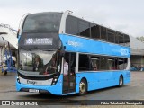 Ensignbus Company 132 na cidade de Weybridge, Surrey, Inglaterra, por Fábio Takahashi Tanniguchi. Número da foto: #12980222.