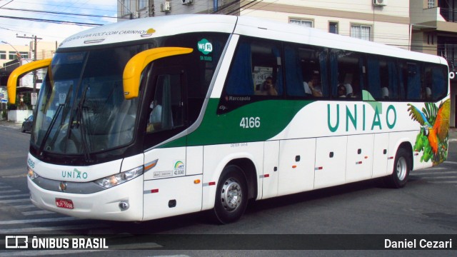 Empresa União de Transportes 4166 na cidade de Balneário Camboriú, Santa Catarina, Brasil, por Daniel Cezari. Número da foto: #12983233.
