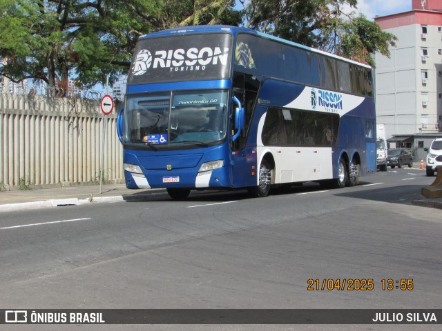 Risson Turismo 2011 na cidade de Porto Alegre, Rio Grande do Sul, Brasil, por JULIO SILVA. Número da foto: #12981185.