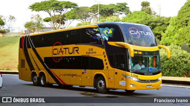 Cia Tur Turismo 015 na cidade de Londrina, Paraná, Brasil, por Francisco Ivano. Número da foto: #12983630.