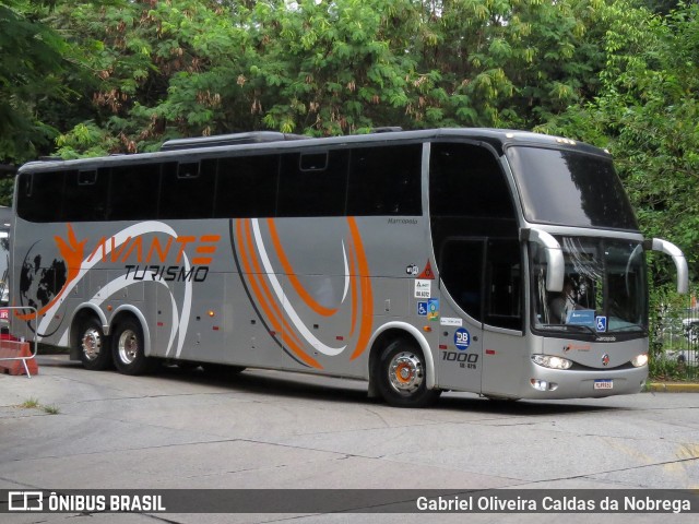 Avante Turismo 1000 na cidade de São Paulo, São Paulo, Brasil, por Gabriel Oliveira Caldas da Nobrega. Número da foto: #12983659.