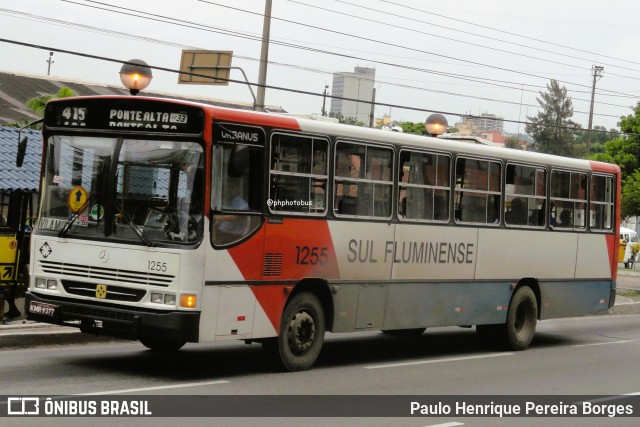 Viação Sul Fluminense 1255 na cidade de Volta Redonda, Rio de Janeiro, Brasil, por Paulo Henrique Pereira Borges. Número da foto: #12982027.
