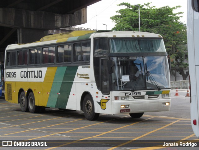 Empresa Gontijo de Transportes 15095 na cidade de Rio de Janeiro, Rio de Janeiro, Brasil, por Jonata Rodrigo. Número da foto: #12981569.