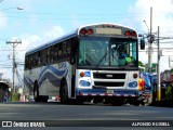 TUPSA 00 na cidade de San José, Alajuela, Alajuela, Costa Rica, por Alfonso Russell. Número da foto: #12983161.