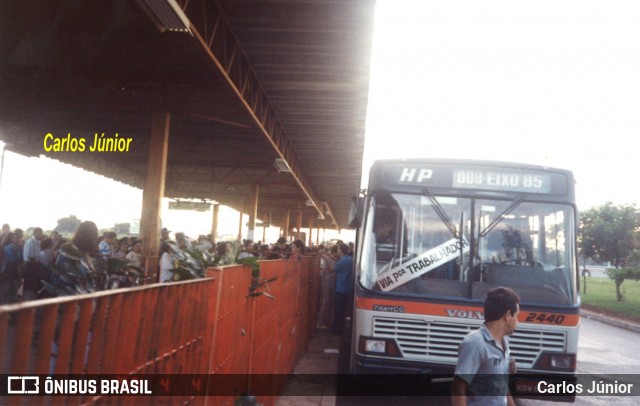 HP Transportes Coletivos 2440 na cidade de Aparecida de Goiânia, Goiás, Brasil, por Carlos Júnior. Número da foto: #12986827.