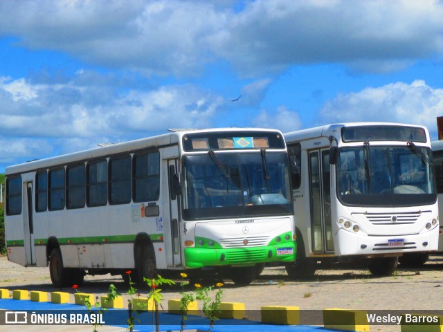 Ônibus Particulares 0B32 na cidade de Ibateguara, Alagoas, Brasil, por Wesley Barros. Número da foto: #12986053.
