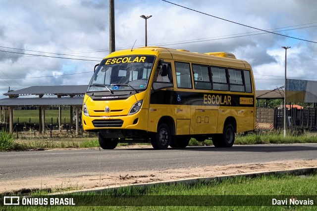 Escolares 00000 na cidade de Mucuri, Bahia, Brasil, por Davi Novais. Número da foto: #12984058.