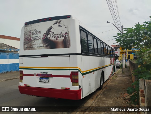 Ônibus Particulares 28020 na cidade de Hortolândia, São Paulo, Brasil, por Matheus Duarte Souza. Número da foto: #12983874.