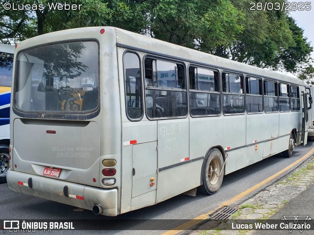 Ônibus Particulares 2568 na cidade de Curitiba, Paraná, Brasil, por Lucas Weber Calizario. Número da foto: #12986662.