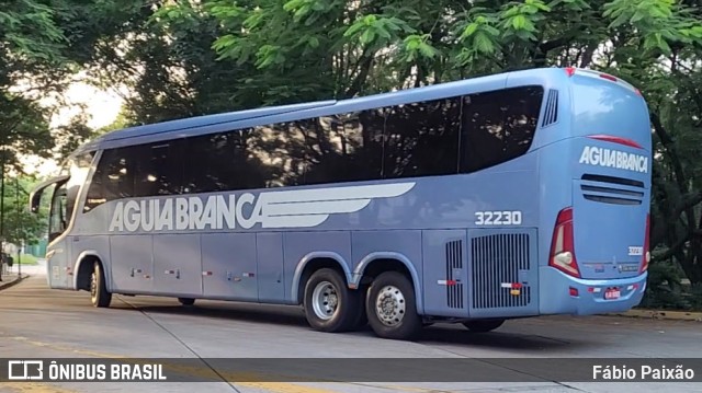 Viação Águia Branca 32230 na cidade de São Paulo, São Paulo, Brasil, por Fábio Paixão. Número da foto: #12984551.