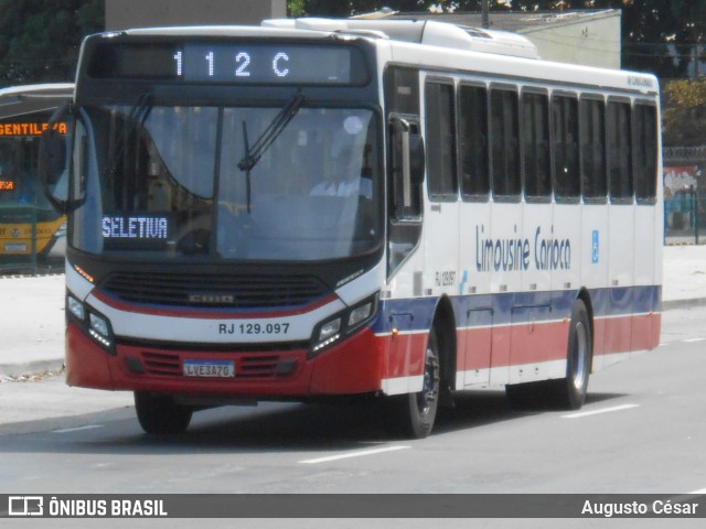 Empresa de Transportes Limousine Carioca RJ 129.097 na cidade de Rio de Janeiro, Rio de Janeiro, Brasil, por Augusto César. Número da foto: #12985286.