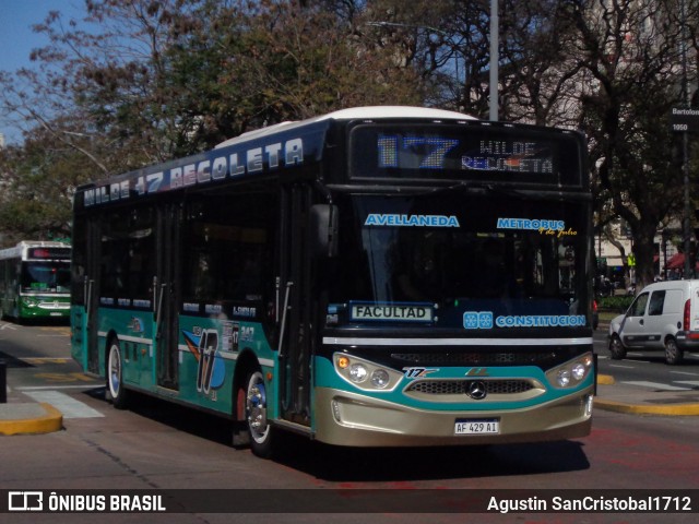 Línea 17 S.A. 247 na cidade de Ciudad Autónoma de Buenos Aires, Argentina, por Agustin SanCristobal1712. Número da foto: #12984998.