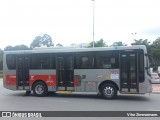 Pêssego Transportes 4 7054 na cidade de Barueri, São Paulo, Brasil, por Vitor Zimmermann.. Número da foto: #12986797.
