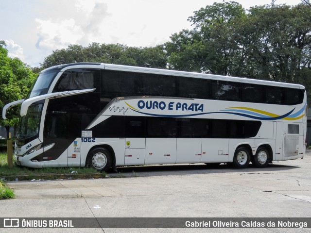 Viação Ouro e Prata 1062 na cidade de São Paulo, São Paulo, Brasil, por Gabriel Oliveira Caldas da Nobrega. Número da foto: #12989217.