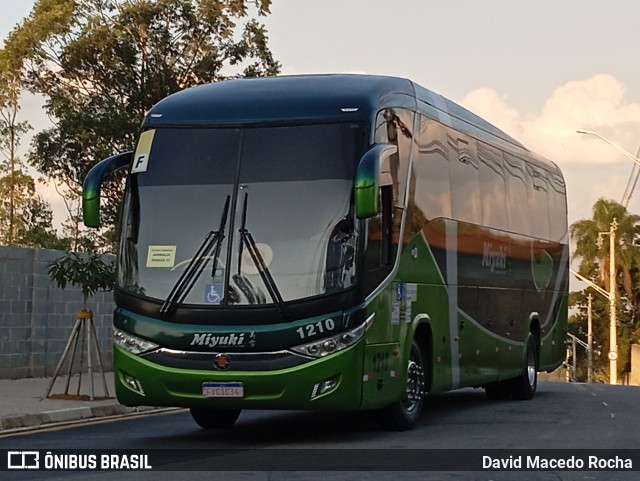 Miyuki Transportes e Turismo 1210 na cidade de Cotia, São Paulo, Brasil, por David Macedo Rocha. Número da foto: #12989132.
