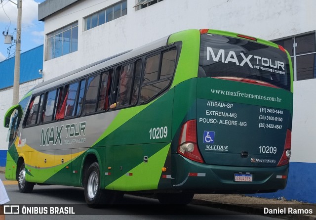 Max Tour Atibaia 10209 na cidade de Pouso Alegre, Minas Gerais, Brasil, por Daniel Ramos. Número da foto: #12988406.