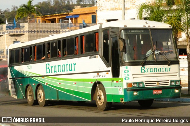 Brunatur 1030 na cidade de Aparecida, São Paulo, Brasil, por Paulo Henrique Pereira Borges. Número da foto: #12987895.
