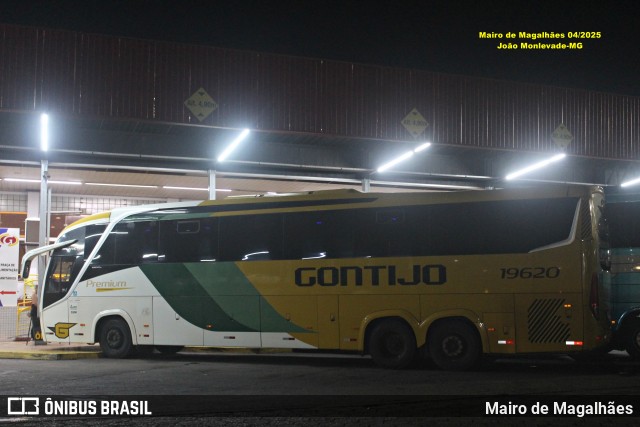 Empresa Gontijo de Transportes 19620 na cidade de João Monlevade, Minas Gerais, Brasil, por Mairo de Magalhães. Número da foto: #12987894.