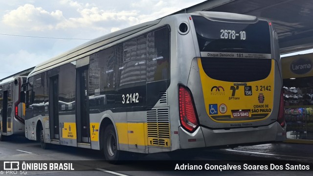Viação Metrópole Paulista - Zona Leste 3 2142 na cidade de São Paulo, São Paulo, Brasil, por Adriano Gonçalves Soares Dos Santos. Número da foto: #12988698.
