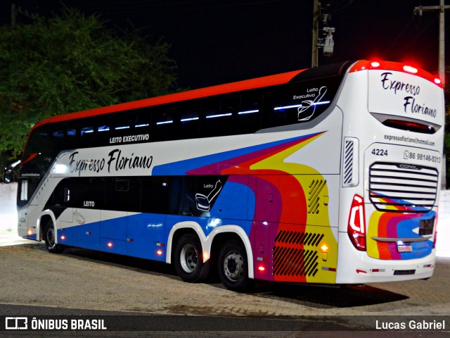 Expresso Floriano 4224 na cidade de Teresina, Piauí, Brasil, por Lucas Gabriel. Número da foto: #12993494.