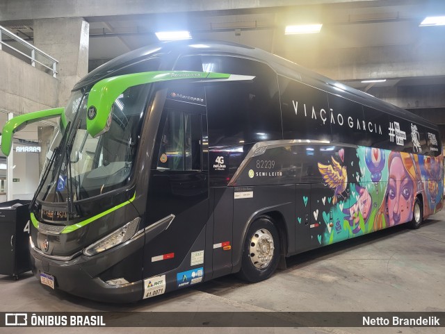 Viação Garcia 82239 na cidade de Curitiba, Paraná, Brasil, por Netto Brandelik. Número da foto: #12990409.