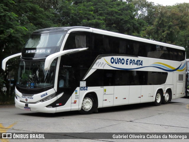 Viação Ouro e Prata 1062 na cidade de São Paulo, São Paulo, Brasil, por Gabriel Oliveira Caldas da Nobrega. Número da foto: #12990873.