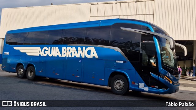 Viação Águia Branca 33320 na cidade de Rio de Janeiro, Rio de Janeiro, Brasil, por Fábio Paixão. Número da foto: #12990484.