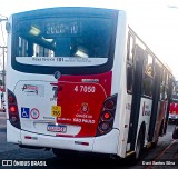 Pêssego Transportes 4 7050 na cidade de São Paulo, São Paulo, Brasil, por Davi Santos Silva. Número da foto: #12992735.