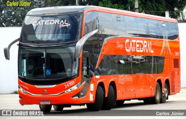 Catedral Turismo 24101 na cidade de Goiânia, Goiás, Brasil, por Carlos Júnior. Número da foto: #12995085.