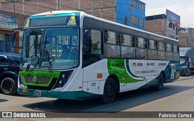 Empresa Virgen De La Puerta S.A. 78 na cidade de Villa El Salvador, Lima, Lima Metropolitana, Peru, por Fabricio Cortez. Número da foto: #12996468.