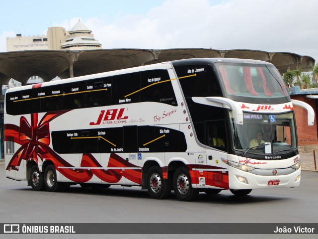 JBL Turismo 6900 na cidade de Porto Alegre, Rio Grande do Sul, Brasil, por João Victor. Número da foto: #12995398.