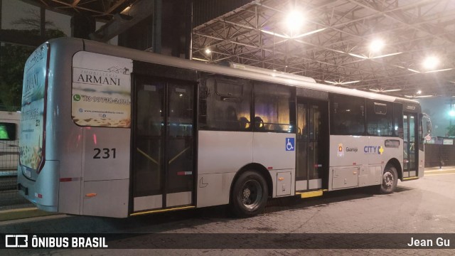City Transporte Urbano Intermodal - Guarujá 231 na cidade de Guarujá, São Paulo, Brasil, por Jean Gu. Número da foto: #12998458.