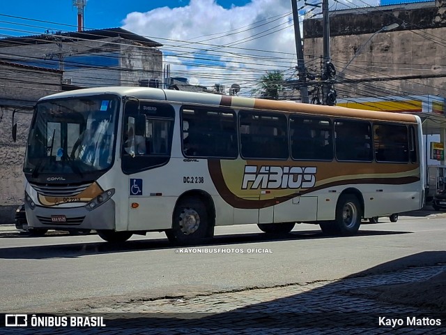 Transportes Fabio's DC 2.238 na cidade de Duque de Caxias, Rio de Janeiro, Brasil, por Kayo Mattos. Número da foto: #12996843.