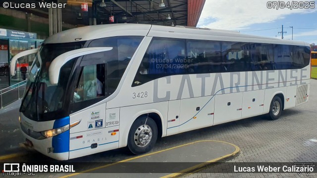 Auto Viação Catarinense 3428 na cidade de Itajaí, Santa Catarina, Brasil, por Lucas Weber Calizario. Número da foto: #12997401.