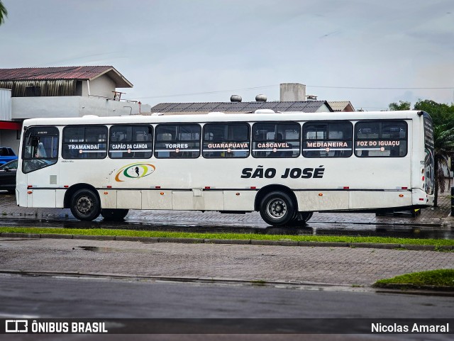 Expresso São José 153 na cidade de Xangri-lá, Rio Grande do Sul, Brasil, por Nicolas Amaral. Número da foto: #12997418.